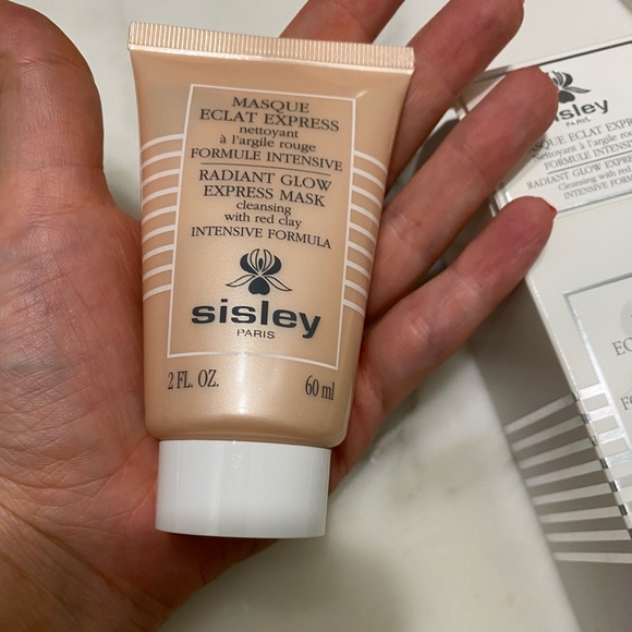 Sisley Radiant Glow Express Mask - Picture 2 of 4